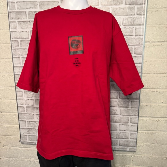 Dolce & Gabbana red graphic-text print T-shirt size XL black text & embroidery